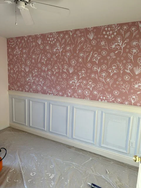 Wallpaper installation in Engelwood Park Orlando