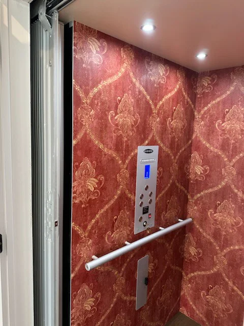 Wallpaper installation in Florida Center North Orlando