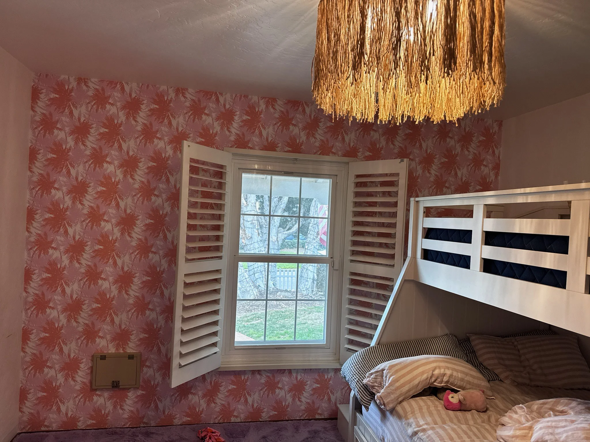 Modern wallpaper bedroom design Orlando